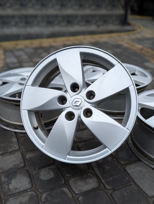 Диски легкосплавні 5x114.3 R16 Renault Megane Scenic Оригінальні