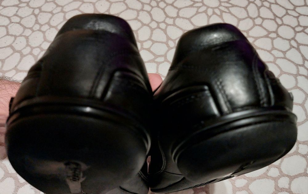 Кроссовки АДІДАС порш дизайн.