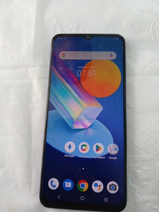 Телефон Vivo Y72 5G