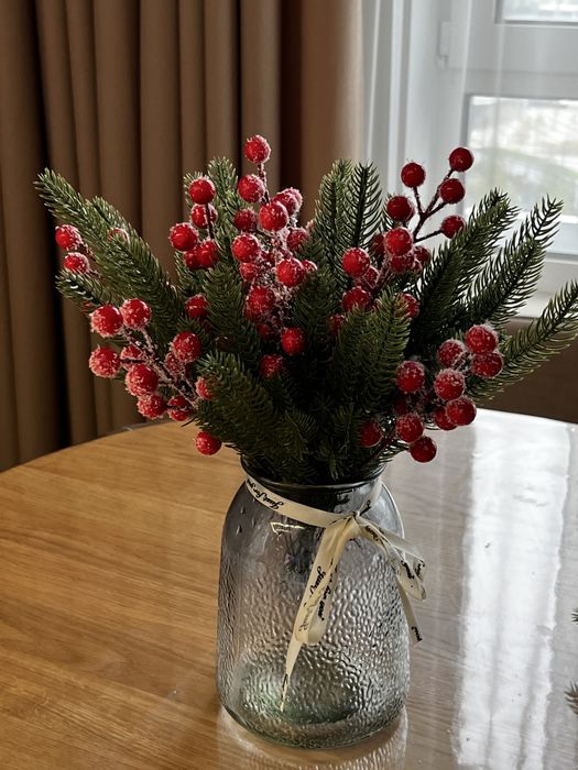 Штучні гілки ялинки та кедру ,туя, гілка сердечком