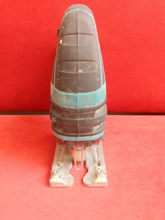 wyrzynarka Makita djv180