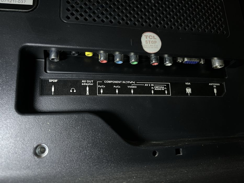 Телевізор 3D.  TCL 39E5000F3D