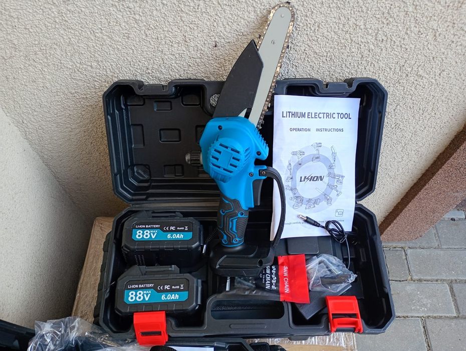 Акумуляторний інструмент