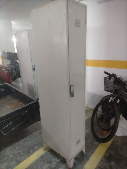 Cacifo de ferro, em segunda mão
