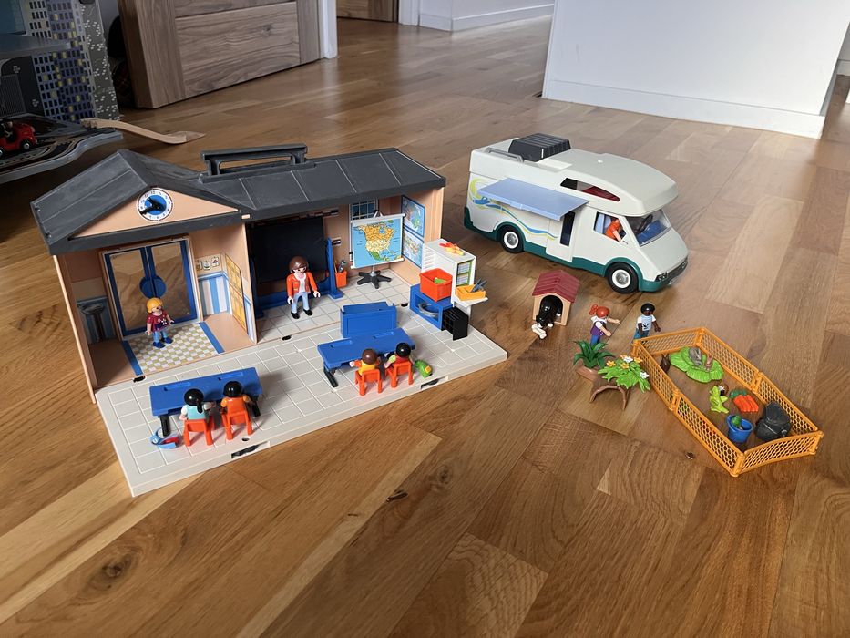 Playmobile szkoła kamper zagroda królików
