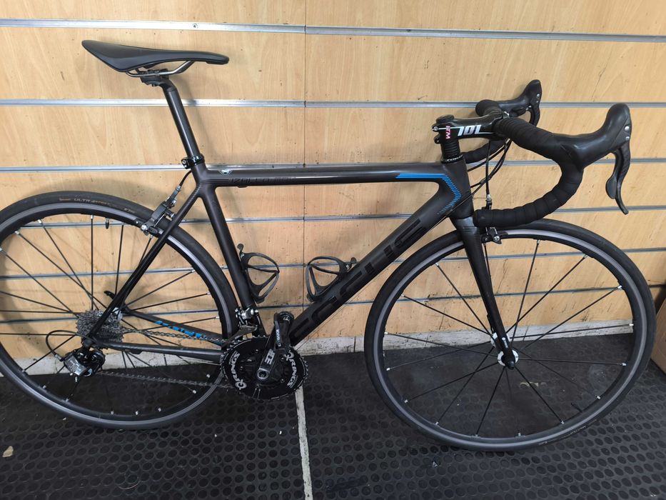 Bicicleta focus izalco carbono