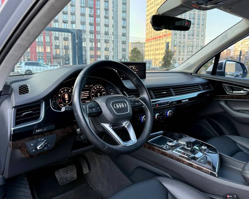 Audi Q7 Premium Plus