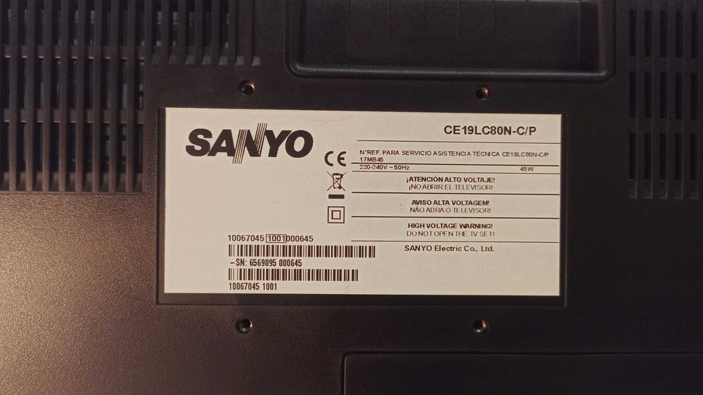 TV LCD Sanyo 19" (Modelo CE19LC80N-C/P) - Ideal p/ Cozinha ou Quarto
