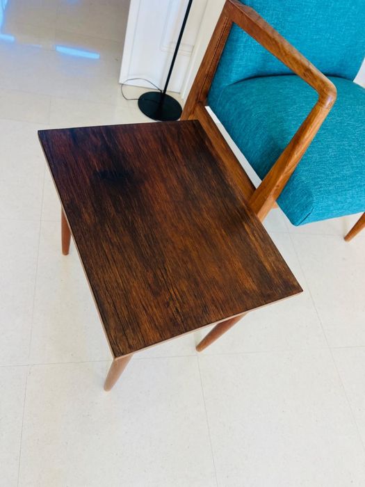 Mesa de apoio dinamarquesa em madeira