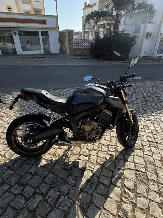 Honda cb650r de 2023