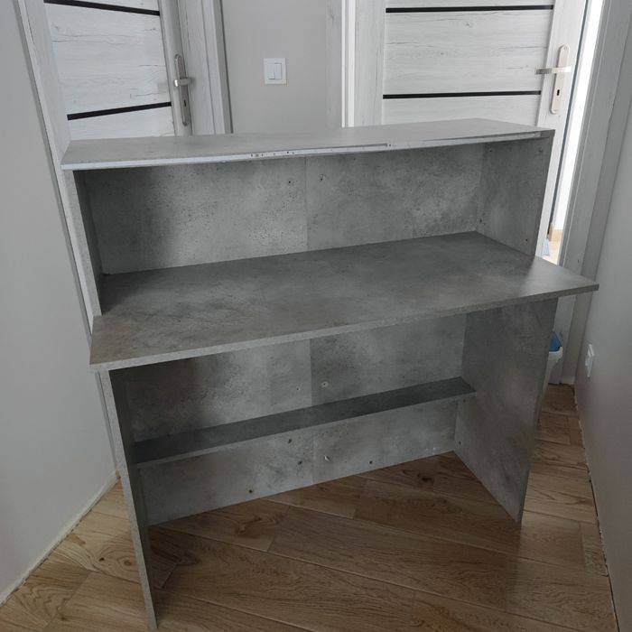 Lada recepcyjna  używana