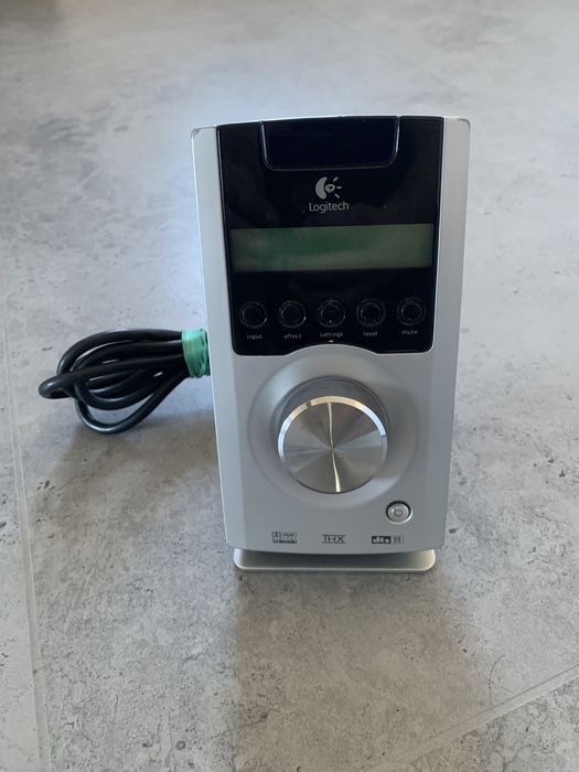 Logitech z5500 sterownik matka