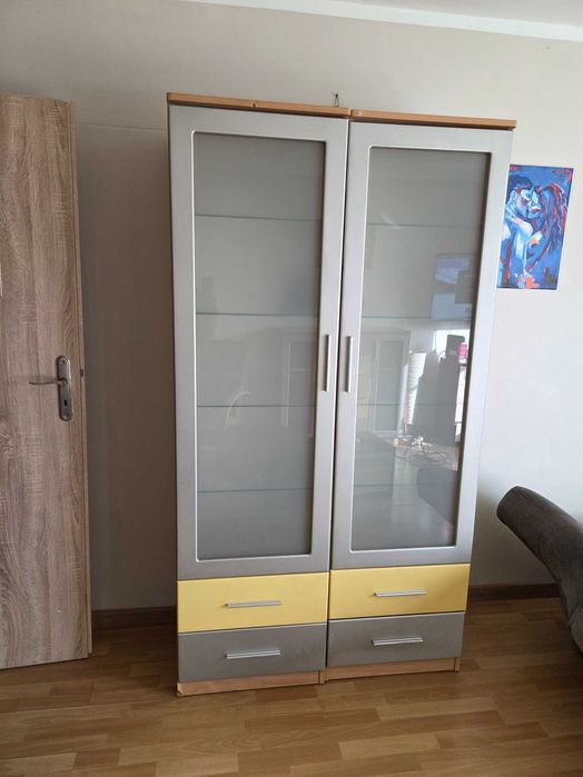 Komoda i 2 slupki