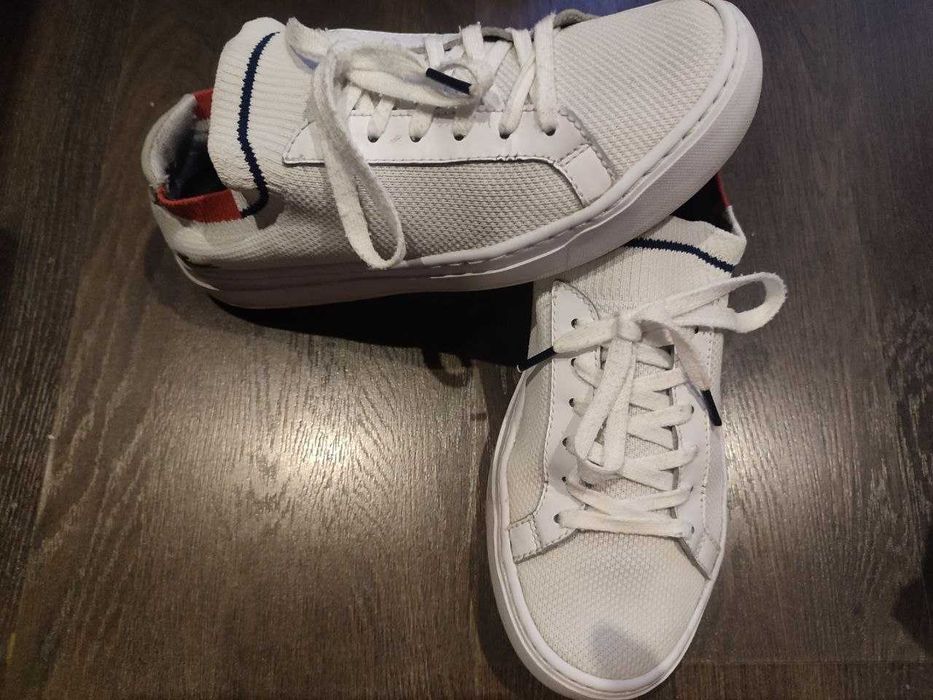 Кеды женские Lacoste