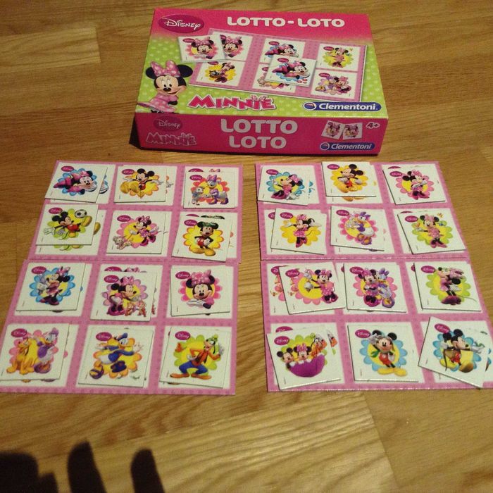 Vendo brinquedos de criança