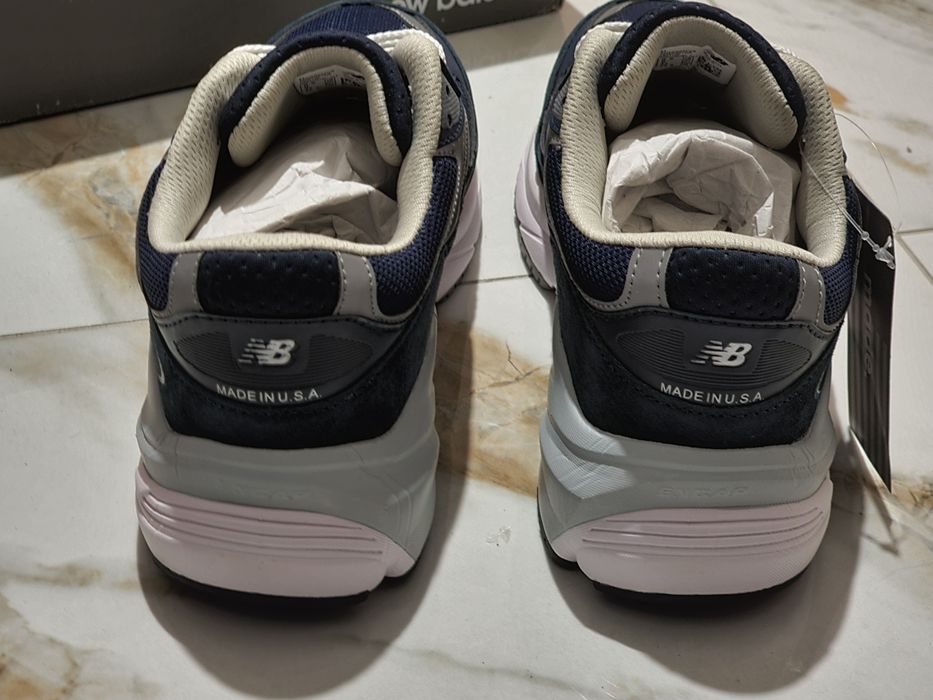 Оригінал 100% кросівки NEW BALANCE 990v6  EURO 42