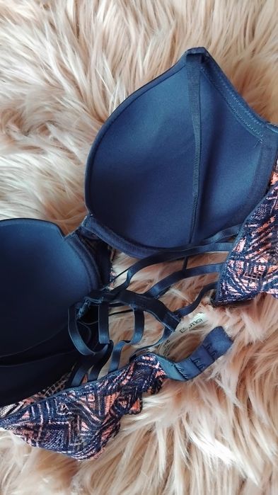 Biustonosz push-up Esotiq rozm. 70 B