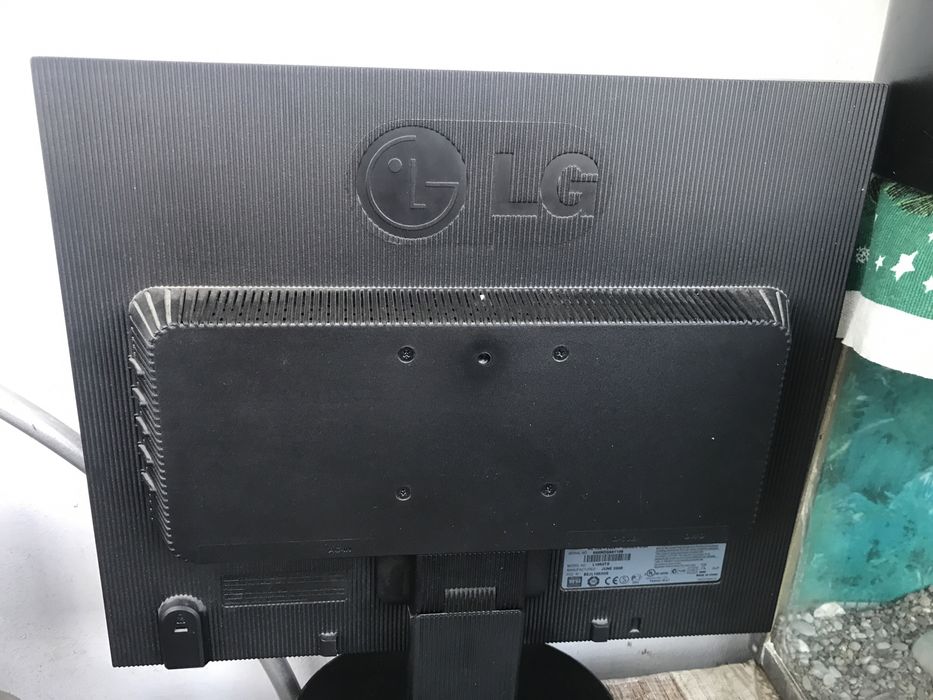 Монітор LG Flatron (не робочий)