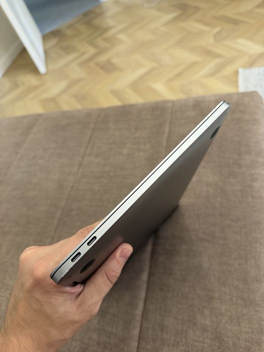 MacBook Pro 2017 13 i5 2.3/ 8GB /256 GB / 92% АКБ