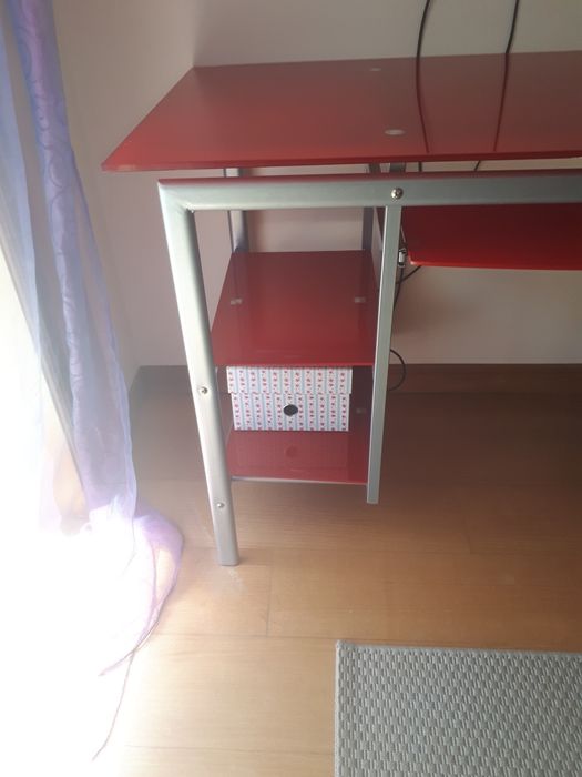 Vendo  secretária