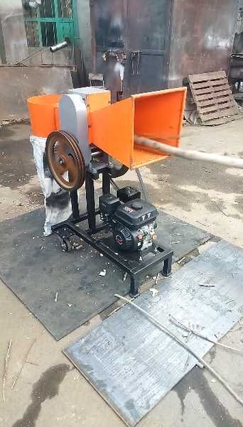 Веткоруб,Измельчитель веток с бункерами(80,100,120мм)Подрібнювач гілок