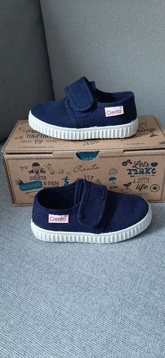 Granatowe Trampki Cienta 20