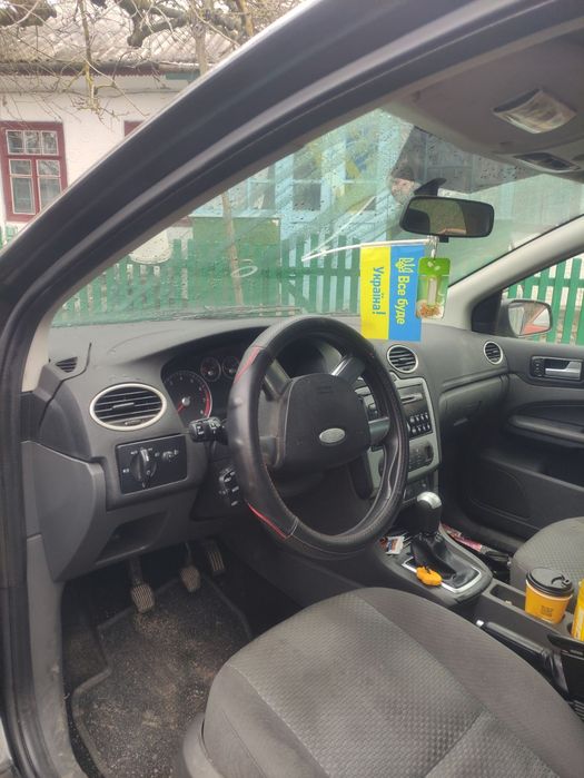 FORD FOCUS 1,6 бензин!
