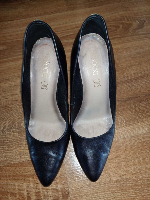 Szpilki Lasocki r. 39 / stan dobry