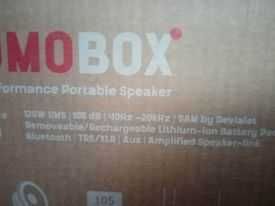 Głośnik SumoBox Sharp.