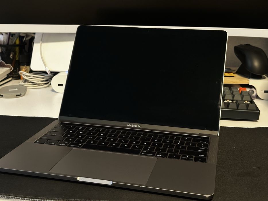 Ноутбук Macbook pro 13 2016 8/256