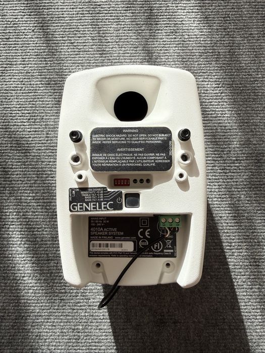 Genelec 4010A Para Aktywne Monitory Premium + Uchwyty + Transmitter Lightware 4K
