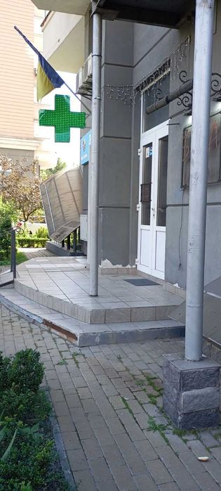 Оренда 1-ий поверх: під торгівельне приміщення, медичний центр, кафе