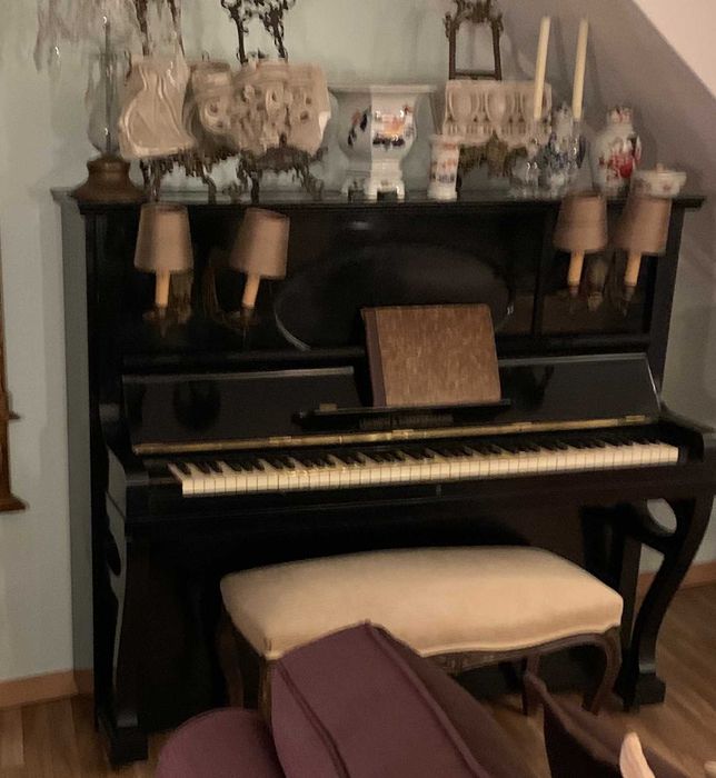 Vendo Piano Vertical Lochow & Zimmermann