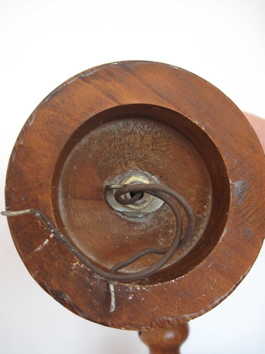 Lampa wisząca ze szklanym kloszem