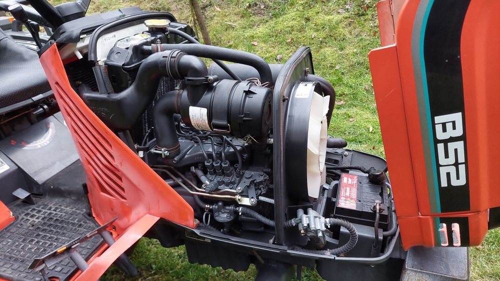 Mini Traktorek Japoński Kubota B52 4x4 15KM (nie Iseki Yanmar)