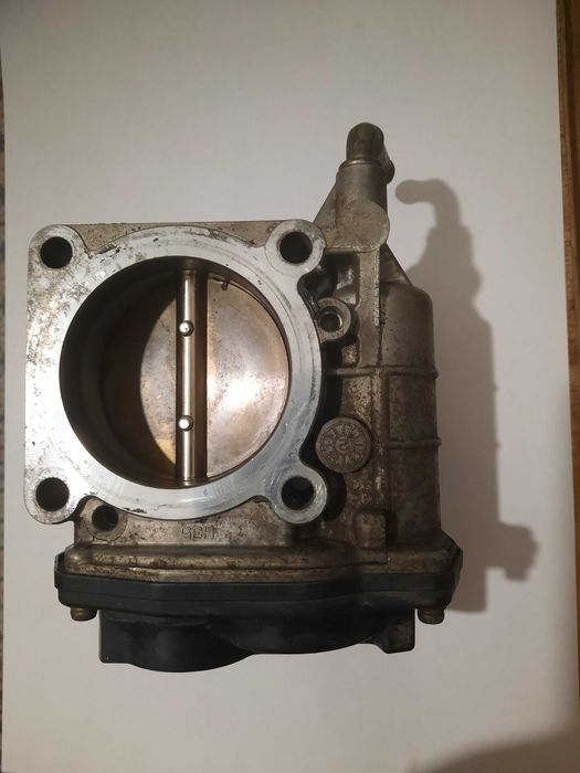 Продам дроссельную заслонку на Nissan Qashqai, j10 2л