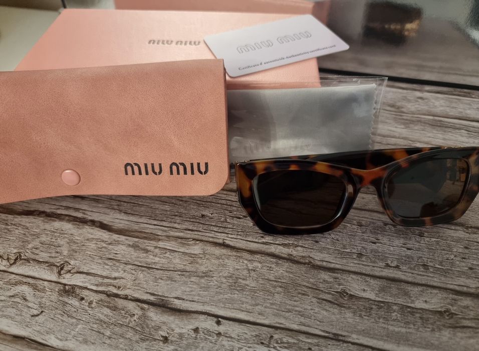 Okulary Miu miu.