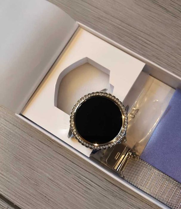 Smartwatch damski zegarek na rękę ze SpO2 cyklem menstruacyjnym, snu