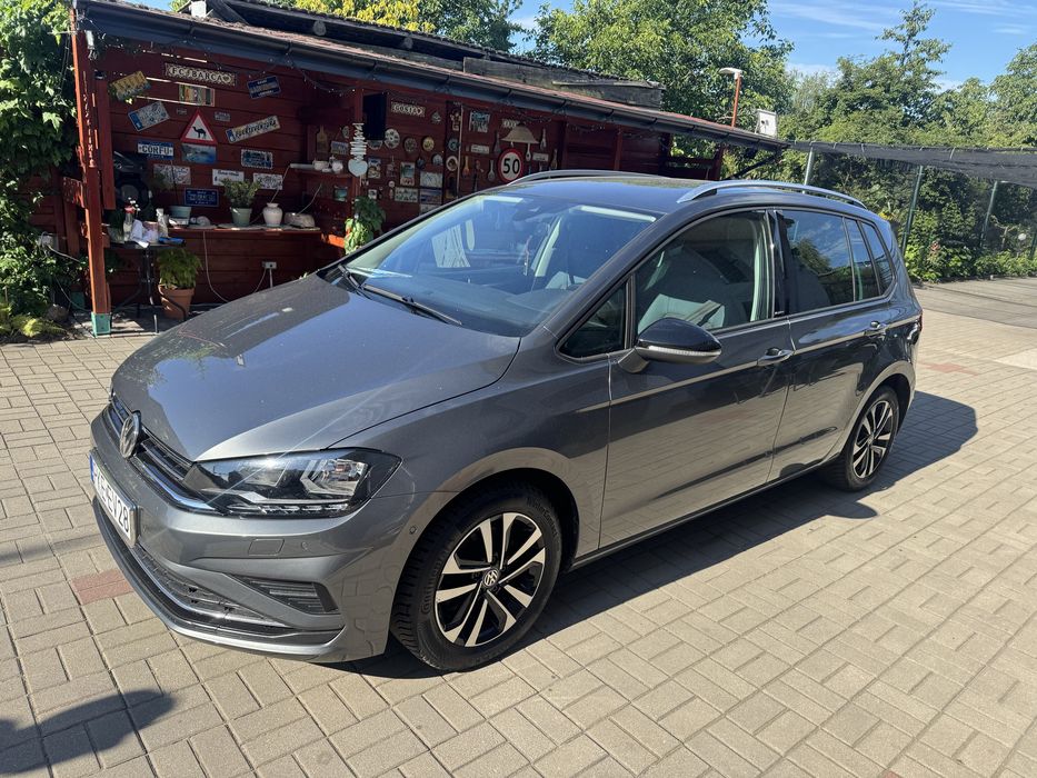 VW Golf Sportsvan 1.5 131 KM sprowadzony 2020 zarejestrowany radar navi ledy sam parkuje
