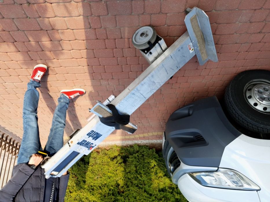Schodołaz towarowy elektryczny PowerMate L1B 295 kg, wózek schodowy