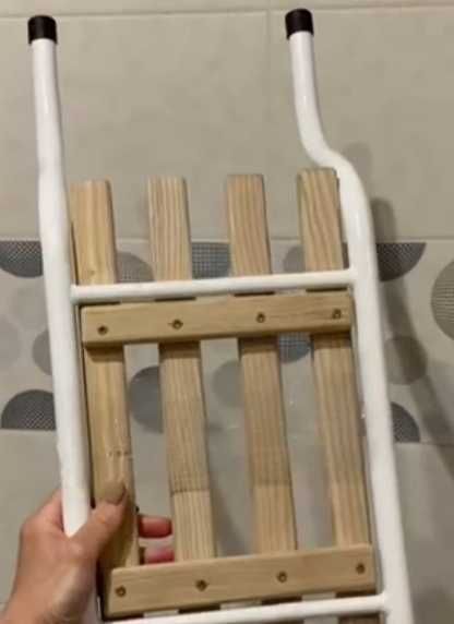 Сидіння для ванни метал натуральне дерево до 120кг