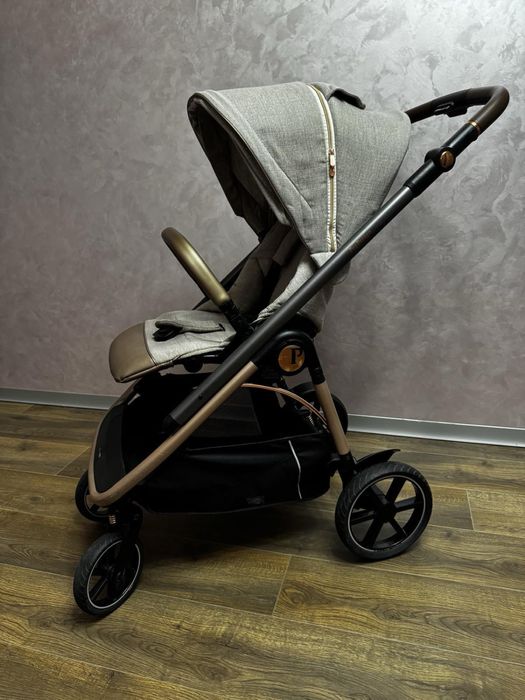 Коляска прогулянкова ВСЕСЕЗОННА Peg-Perego Veloce Mon Amour