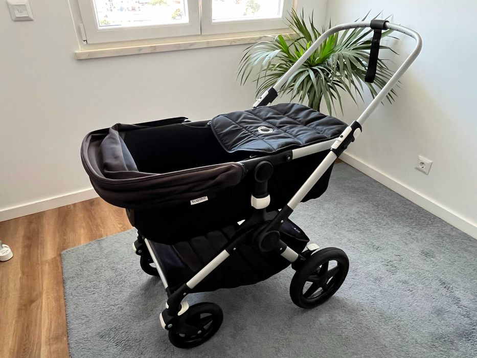 Bugaboo Fox Original com Alcofa e Assento de Passeio