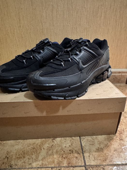 Кросівки чоловічі Nike Zoom Vomero Roam Black FV2295-002