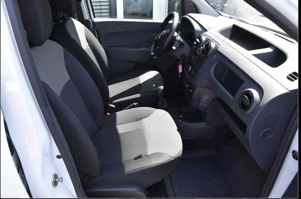 Wypożyczalnia Wynajem samochodu dostawczego, osobowego Dacia Dokker