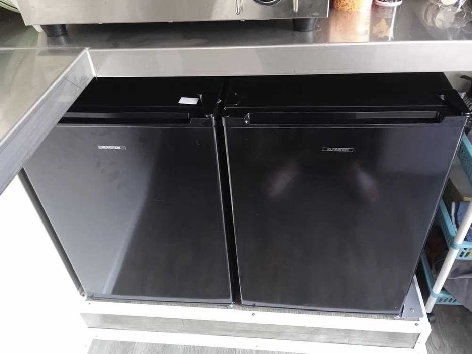 VENDE-SE FOOD TRUCK 300kg COM RECHEIO