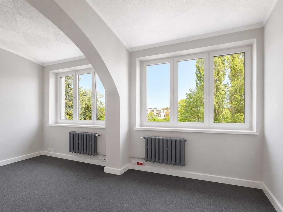 Lokal biurowy na ul. Opolskiej 11-19,  21,5m2