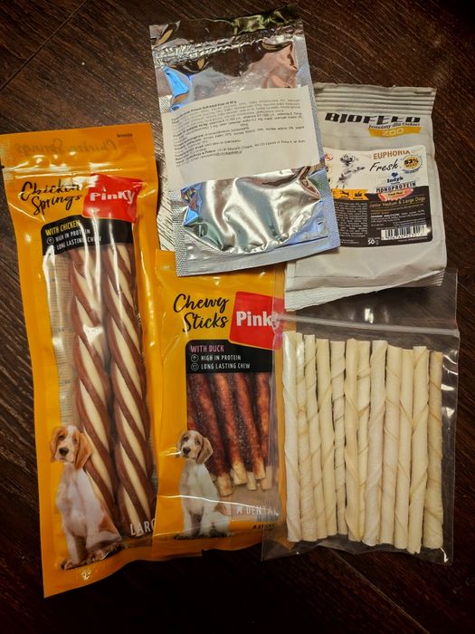 Zestaw gryzakow i przysmaków