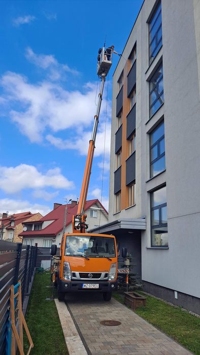Usługi podnośnikiem koszowym (zwyżką) 22–30 m