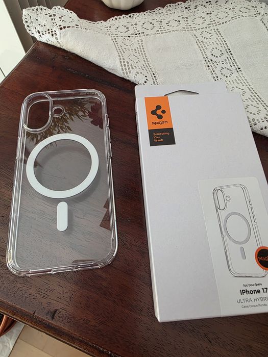 Capa iPhone 17 Spigen Ultra Hybrid ,totalmente nova